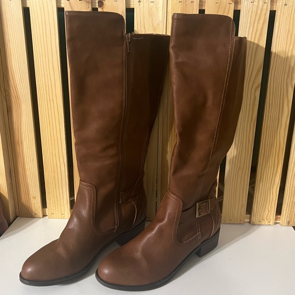 Women’s Arizona Boots - Picture 1 of 3